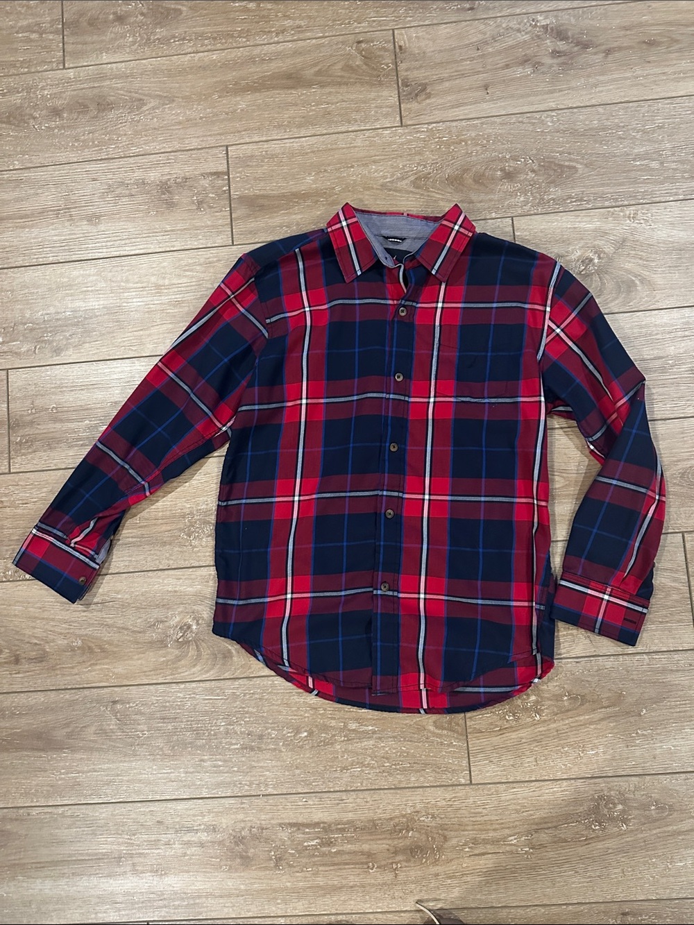 NWOT Nautica Boy’s Red Blue Checkered Button Down Shirt Size L 14-16